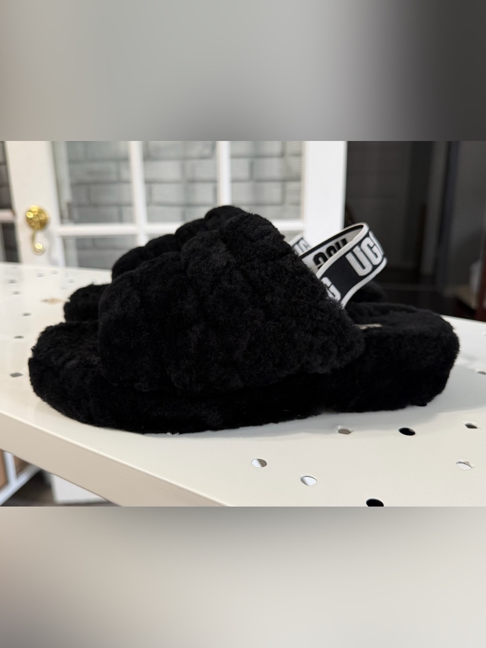 Ugg Fluff Yeah Sling black Fluffy Slippers Womens Size 8 (Excellent Condition!)